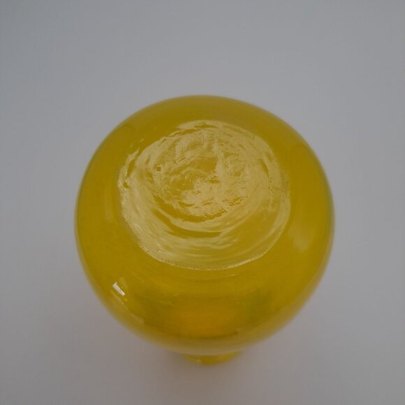 Vintage Yellow Blown Glass Vase With Ruffled Edge - Picture 10 of 10